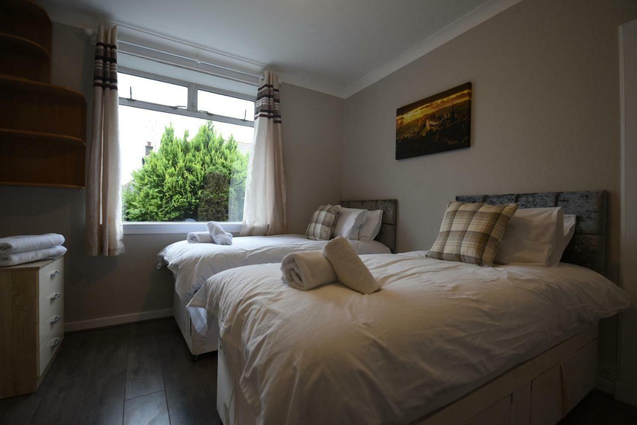 Sighthill 3 Bedrooms With Private Garden Edimburgo Exterior foto